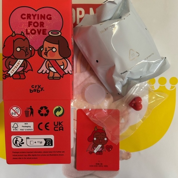 Pop Mart CRYBABY Kiss Kiss Devil Authentic Figure w/ Box & Card - Picture 3 of 3